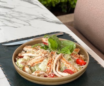 Sezar Salata